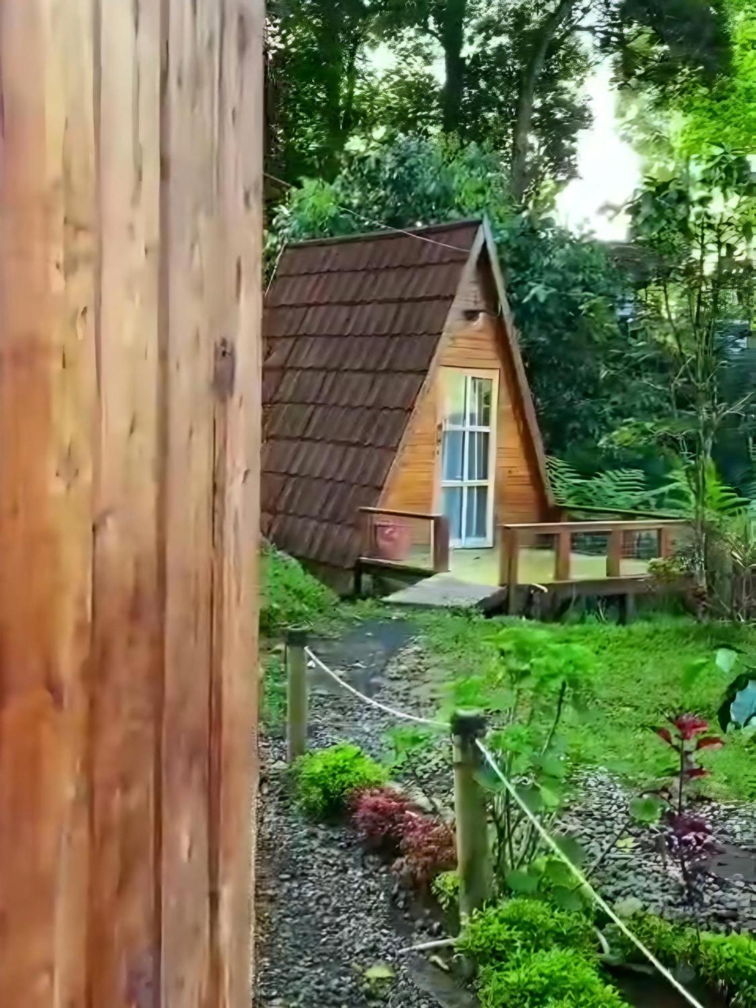 Penginapan Nuansa Riung Gunung Hotel Pangalengan Екстериор снимка